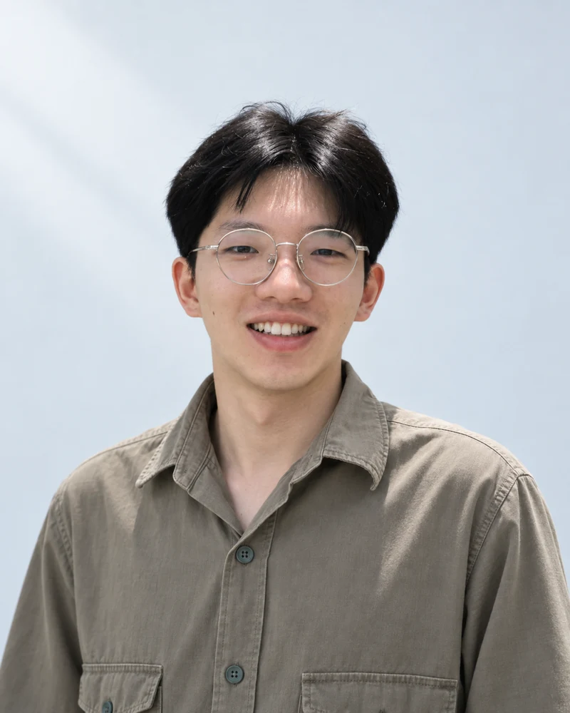 Portrait of Ziliang Hong